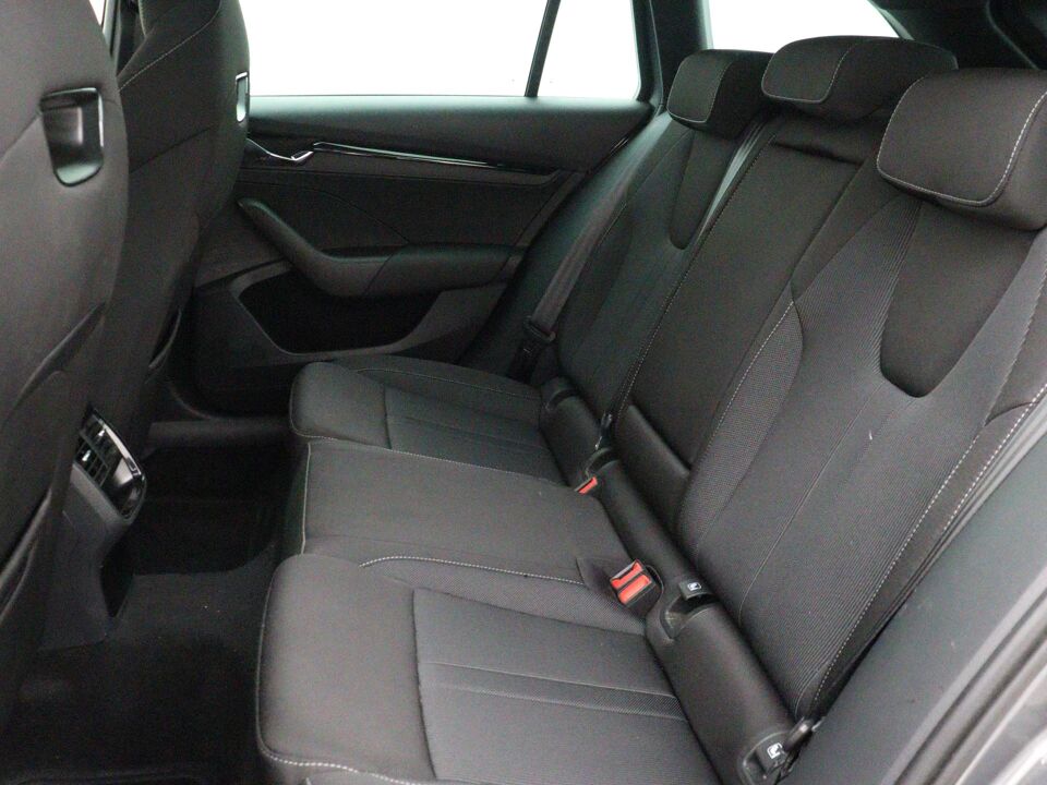 Škoda Octavia Combi 1.0 e-TSI Sport Business