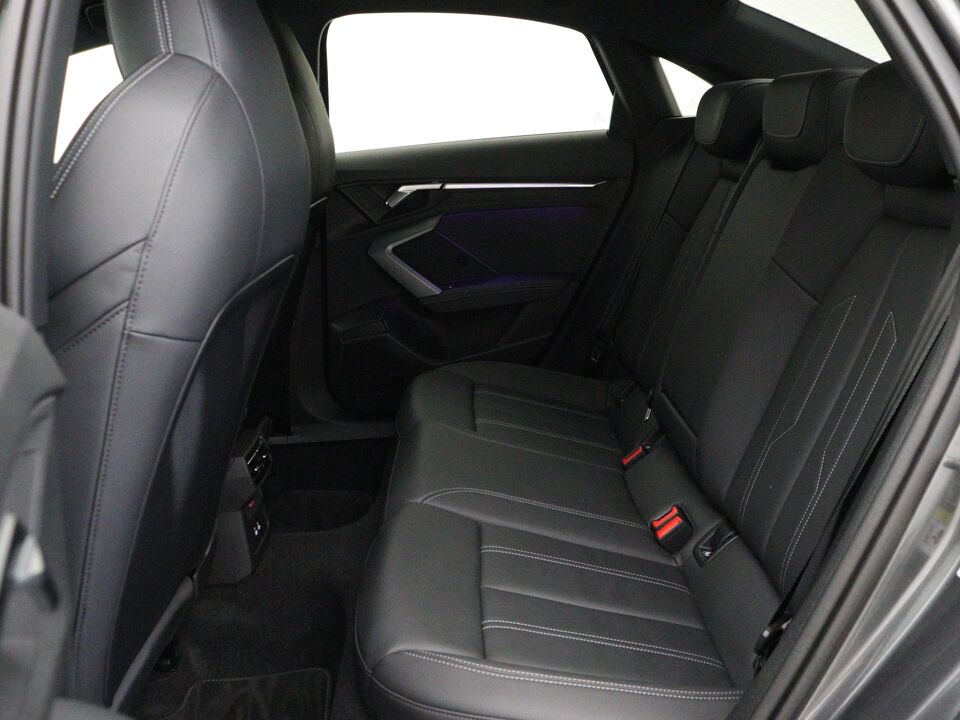 Audi A3 Limousine 30 TFSI S edition