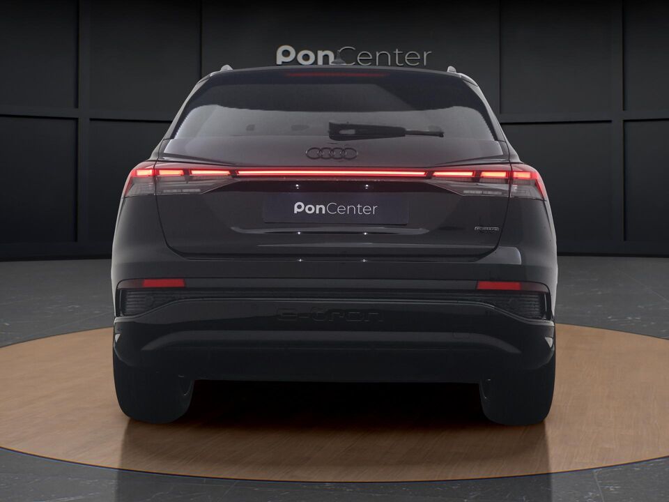 Audi Q4 e-tron S edition 45 82 kWh 210 kW / 286 PK