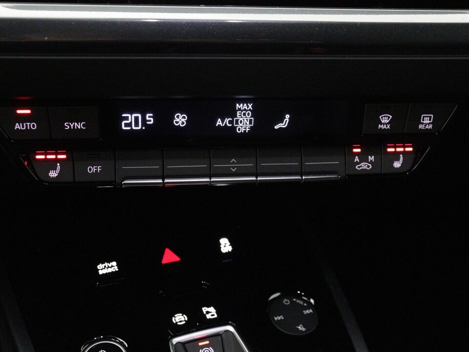 Audi Q4 e-tron S edition 45 82 kWh 210 kW / 286 PK