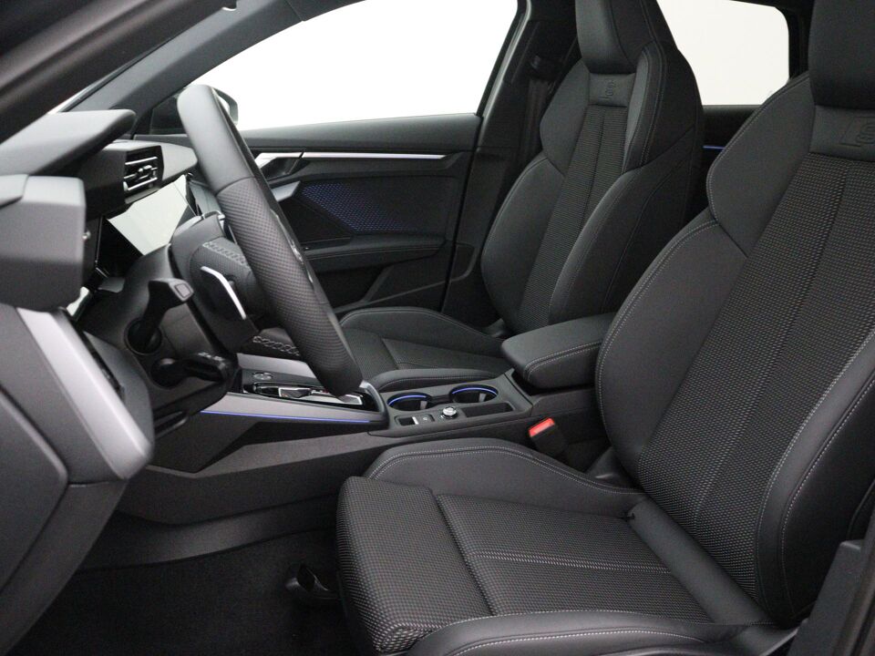 Audi A3 Sportback S edition 40 TFSI e 150 kW / 204 PK