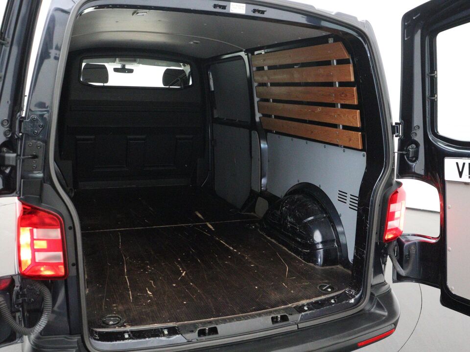 VW-Bedrijfswagens Transporter 2.0 TDI L2H1 Comfortline