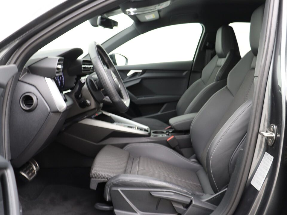 Audi A3 Sportback 45 TFSI e 245 PK S edition Competition