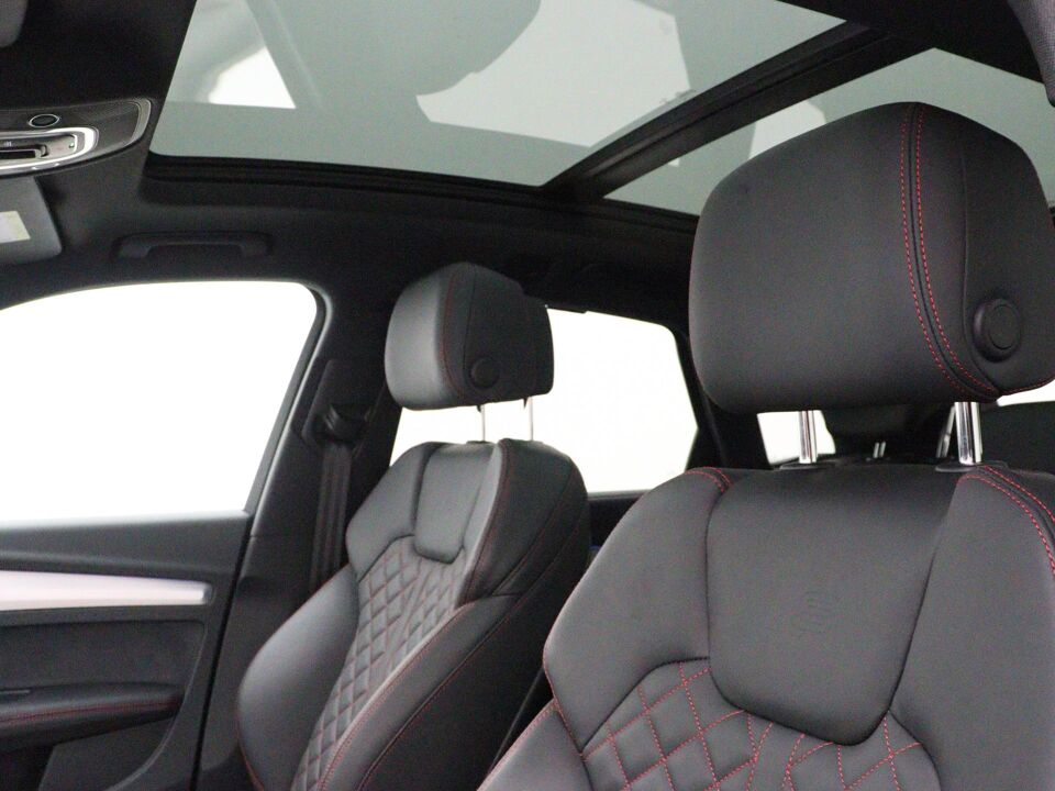 Audi Q5 55 TFSI e S edition Competition