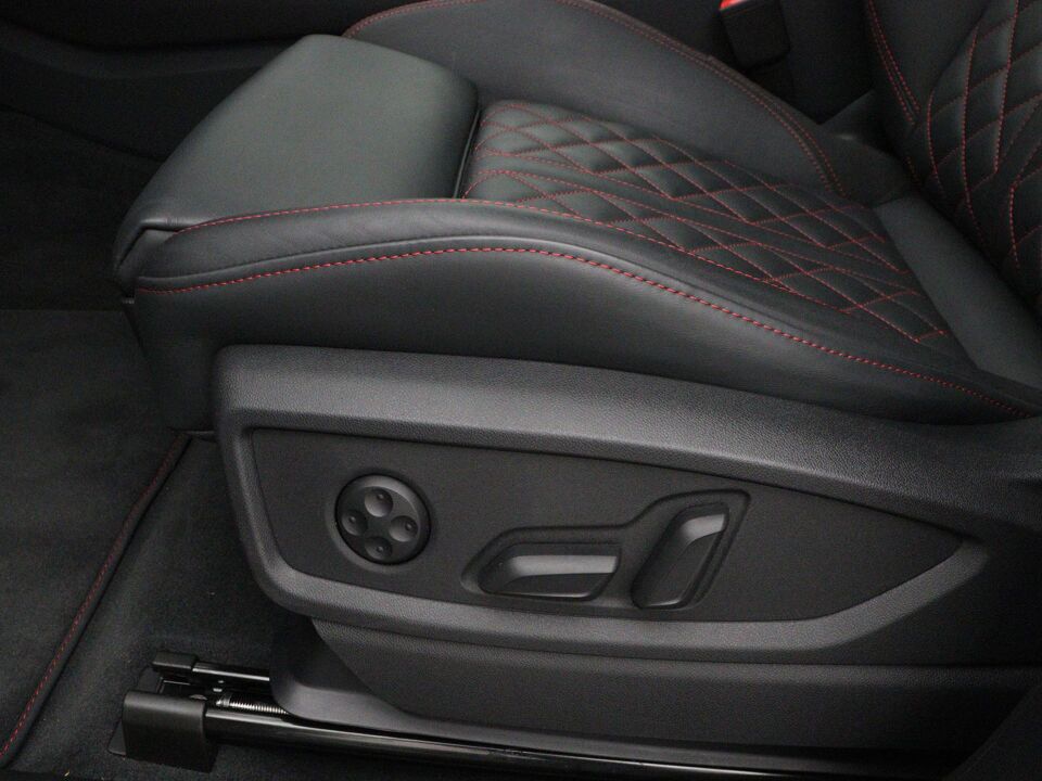 Audi Q5 55 TFSI e S edition Competition