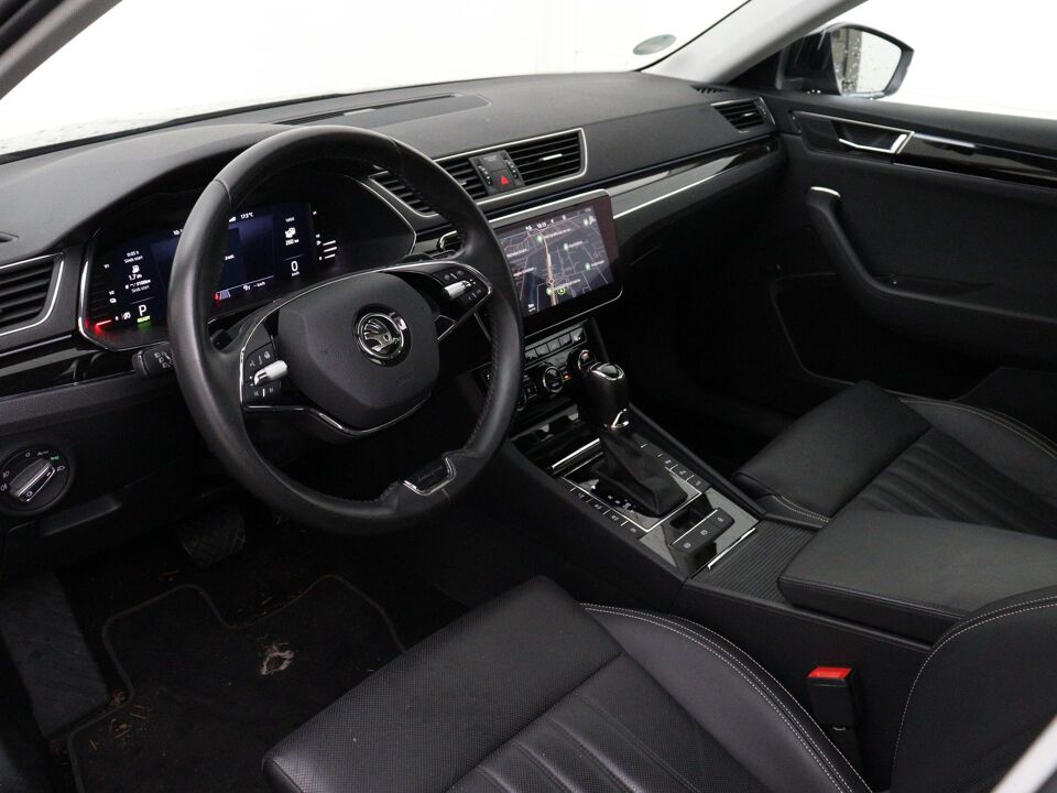 Škoda Superb Combi 1.4 TSI 218 PK iV Laurin & Klement