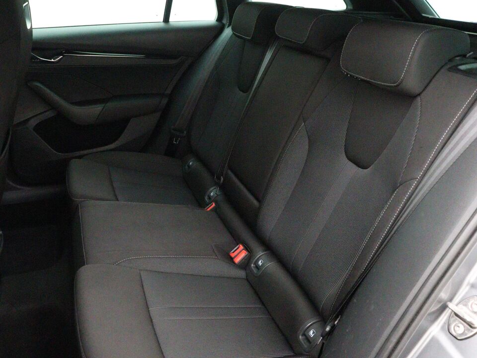 Škoda Octavia Combi 1.0 e-TSI Sport Business