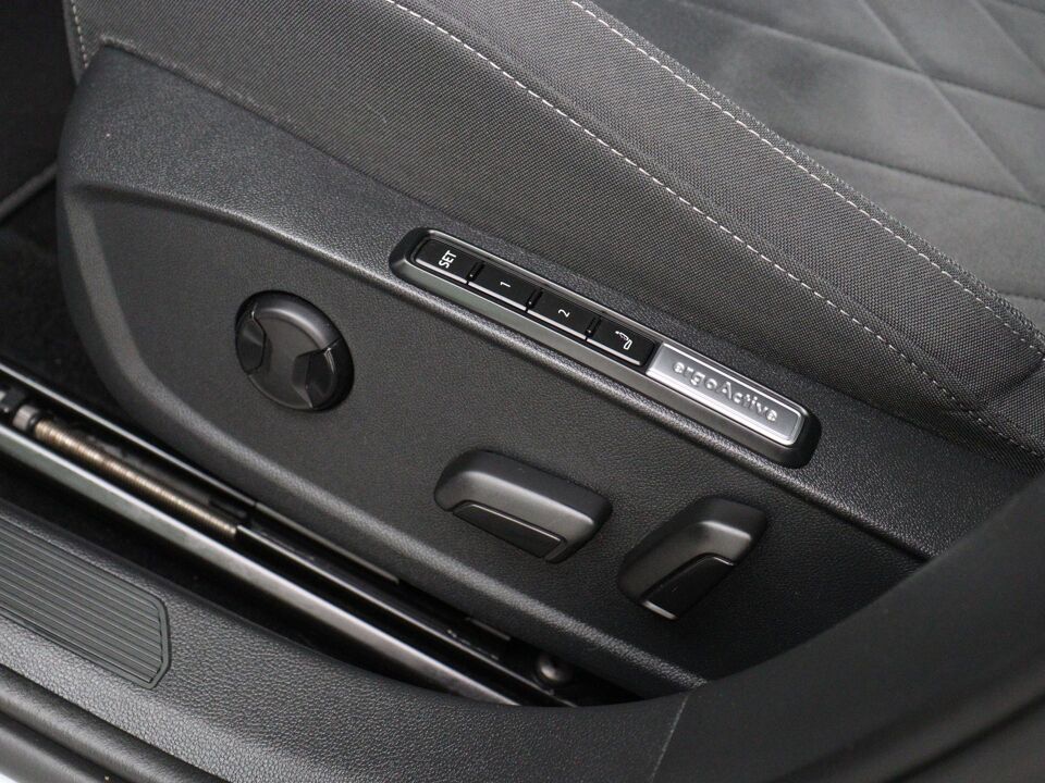 Volkswagen Golf 1.4 eHybrid Style