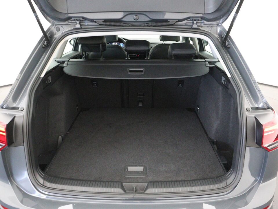Volkswagen GOLF Variant 1.5 eTSI Style