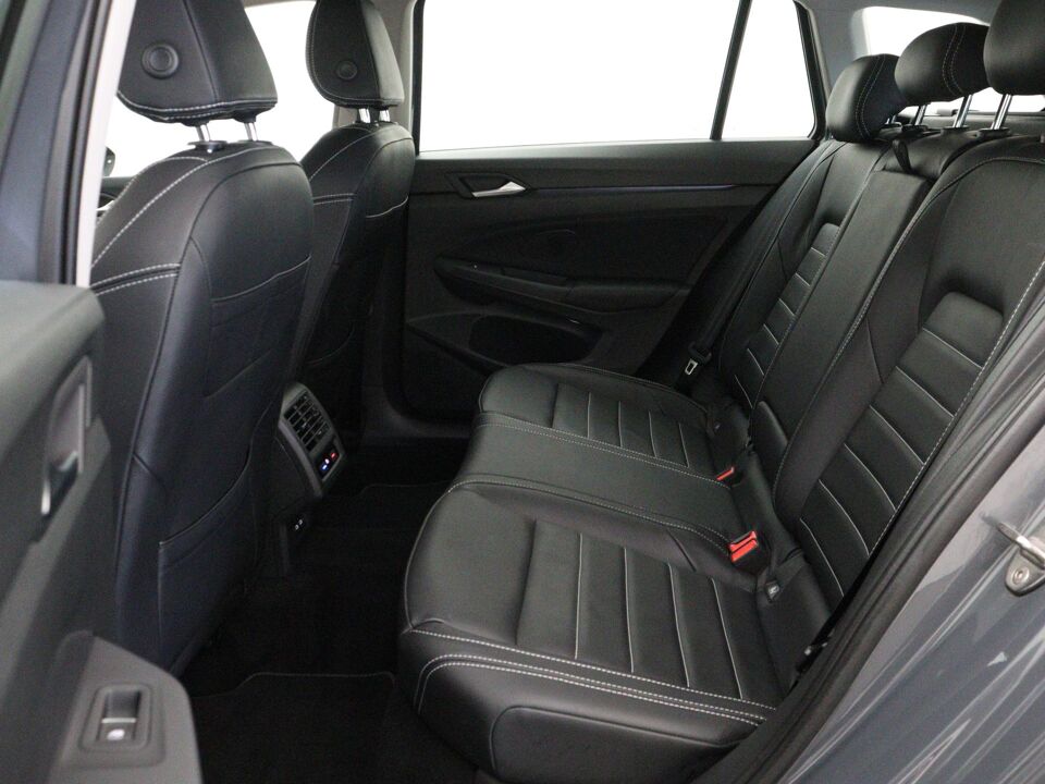 Volkswagen GOLF Variant 1.5 eTSI Style