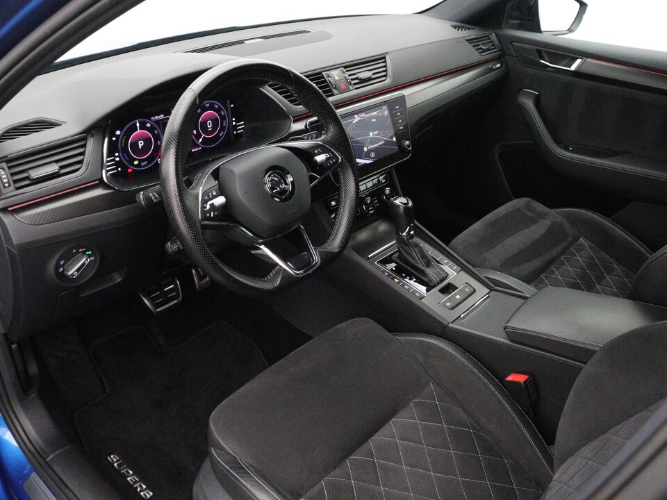 Škoda Superb Combi 1.4 TSI iV Sportline Business