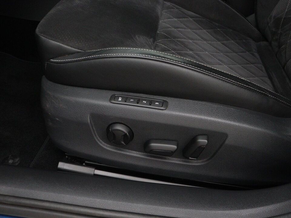 Škoda Superb Combi 1.4 TSI iV Sportline Business