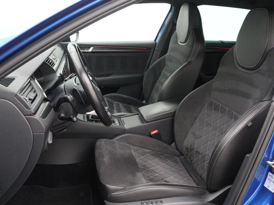 Škoda Superb Combi 1.4 TSI iV Sportline Business