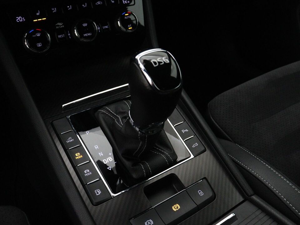 Škoda Superb Combi 1.4 TSI iV Sportline Business