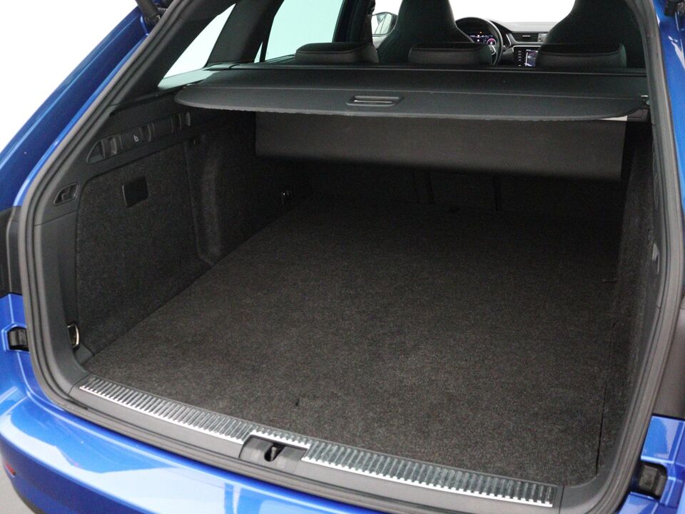 Škoda Superb Combi 1.4 TSI iV Sportline Business