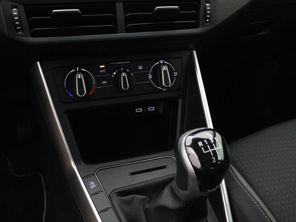 Volkswagen Polo 1.0 TSI Life Business