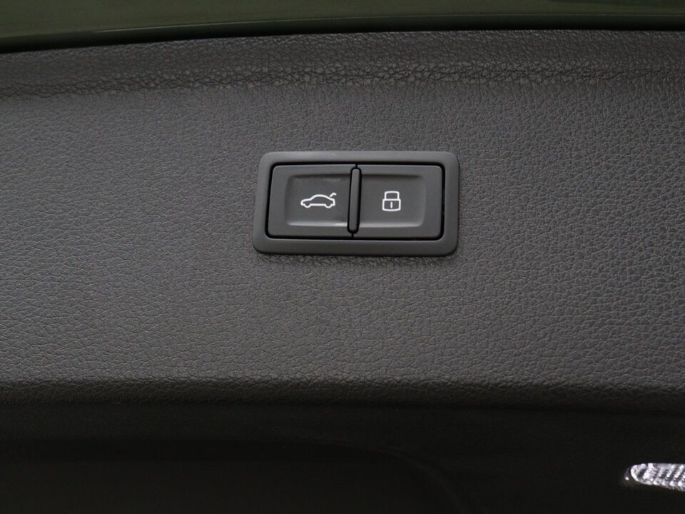 Audi Q5 50 TFSI e 299 PK Advanced Edition