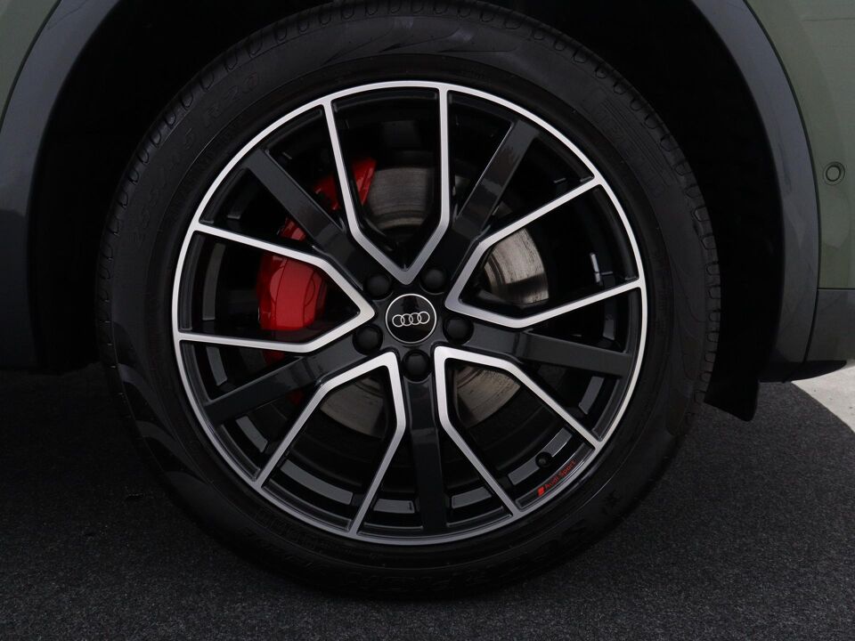 Audi Q5 50 TFSI e 299 PK Advanced Edition
