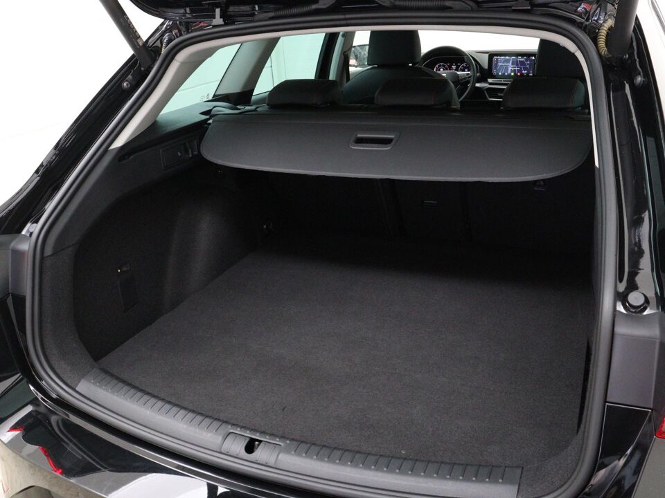 SEAT Leon Sportstourer 1.4 TSI eHybrid PHEV FR Business Intense