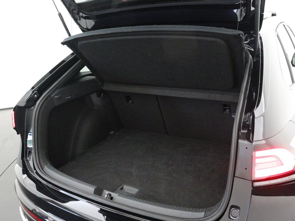 Volkswagen Taigo 1.0 TSI R-Line Business