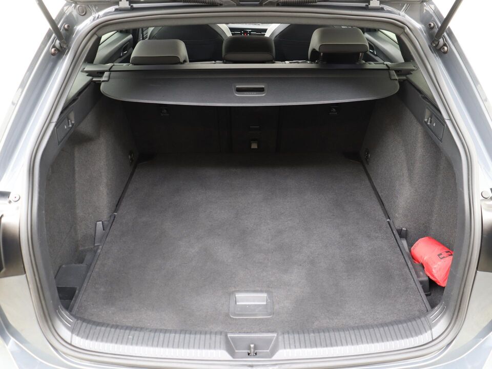 Volkswagen GOLF Variant 1.5 eTSI 150 PK DSG R-Line Business+