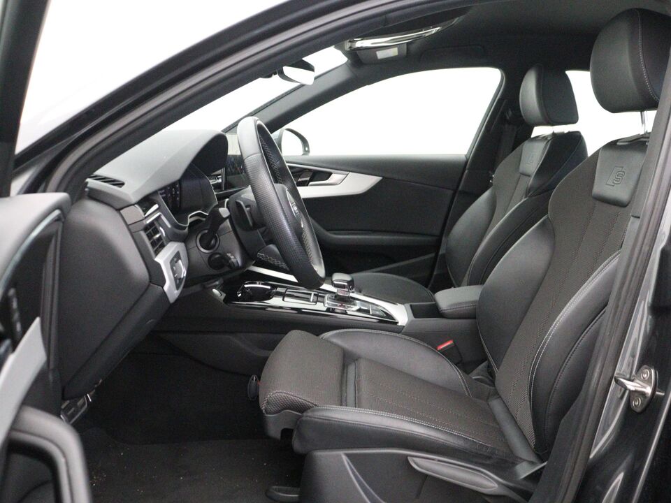 Audi A4 Avant 35 TFSI S edition