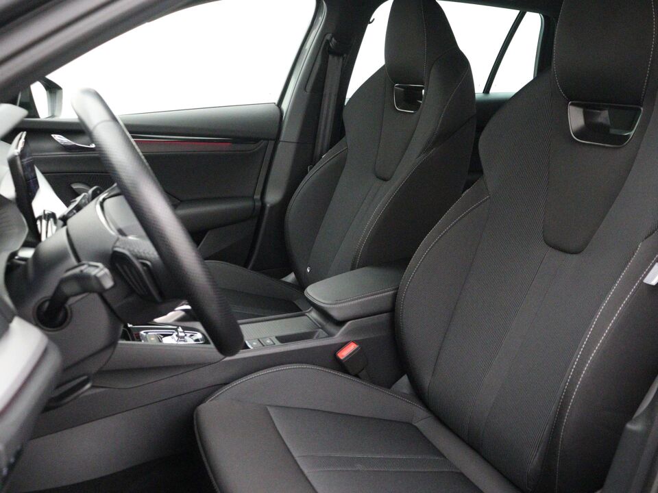 Škoda Octavia Combi 1.0 e-TSI Sport Business