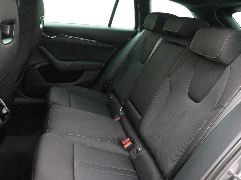 Škoda Octavia Combi 1.0 e-TSI Sport Business