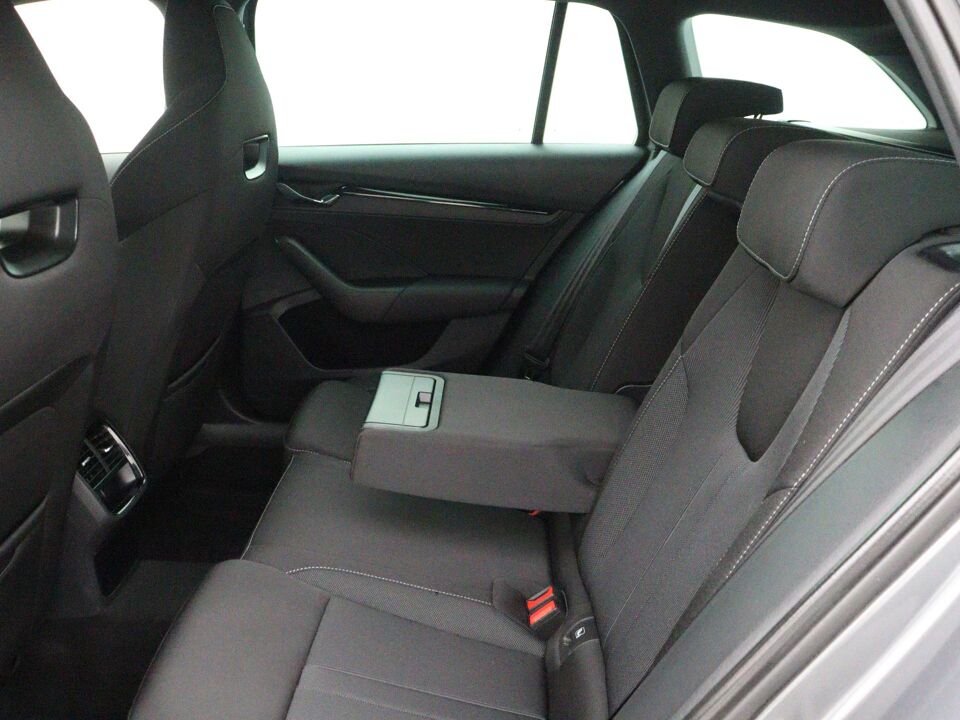 Škoda Octavia Combi 1.0 e-TSI Sport Business
