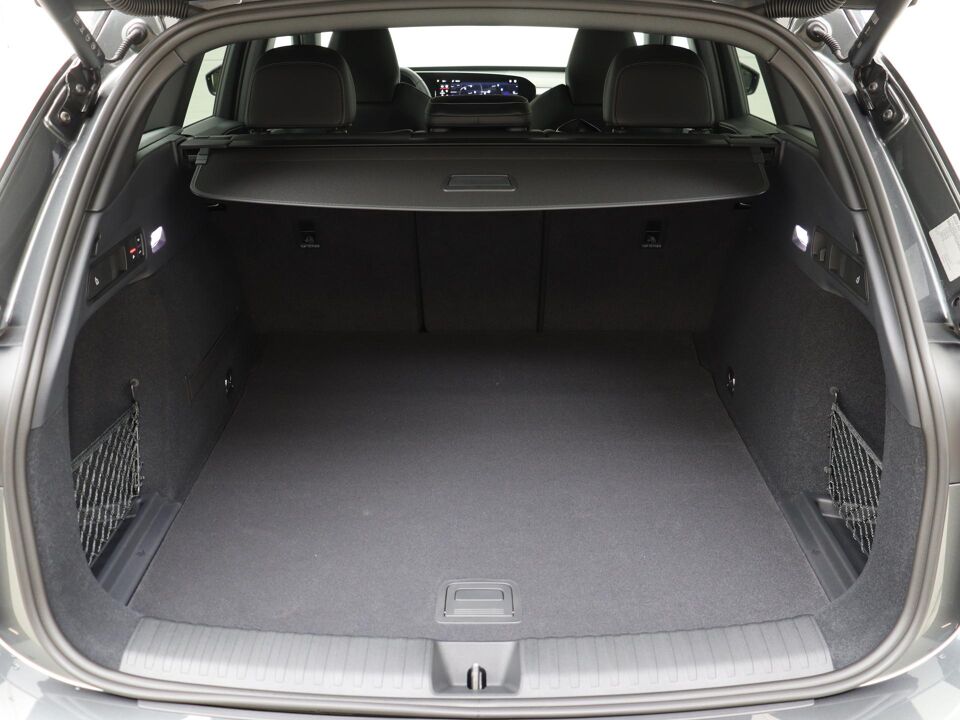 Audi Q6 e-tron S edition 185kW/252pk 83Kwh