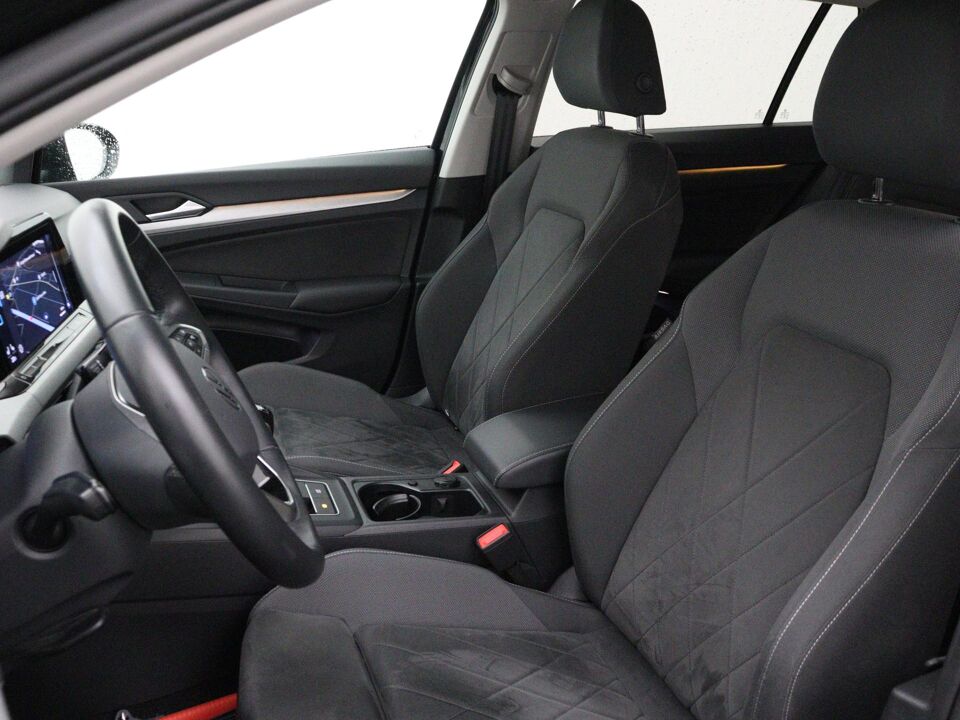 Volkswagen GOLF Variant 1.0 TSI Life Business