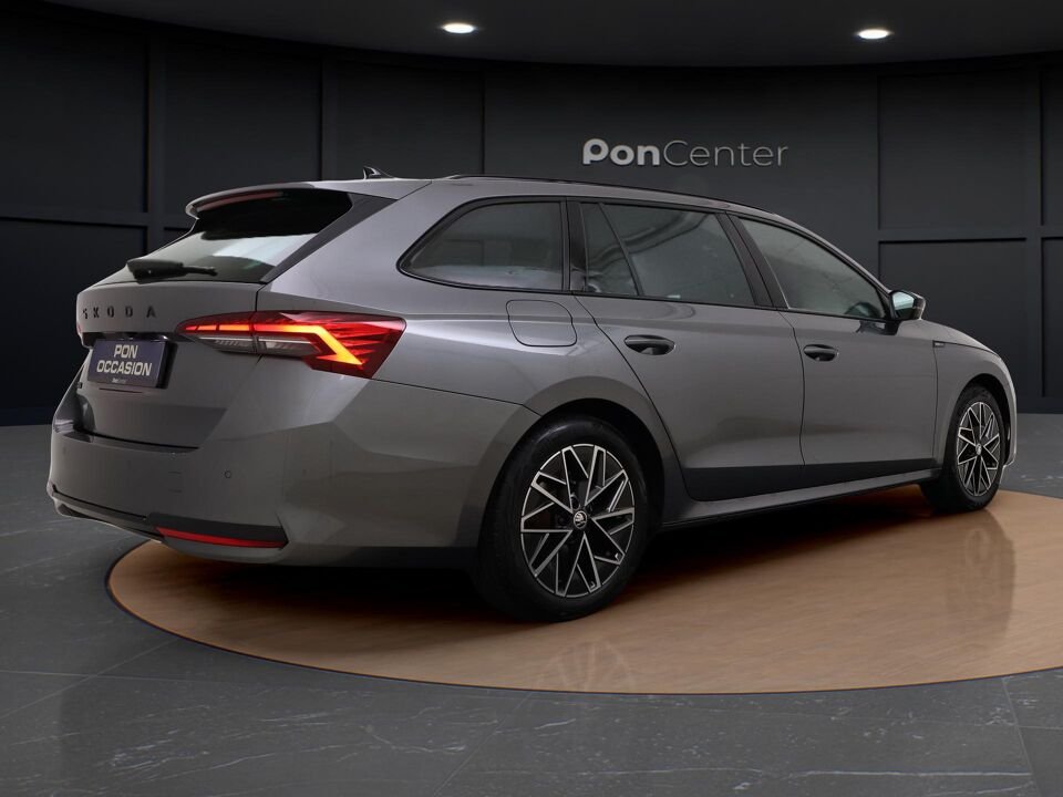 Škoda Octavia Combi 1.5 TSI 150 PK DSG Sportline Business