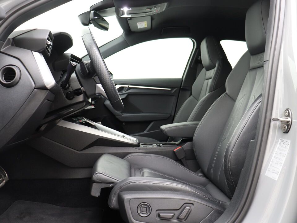 Audi A3 Sportback 45 TFSI e 245 PK S Edition Competition