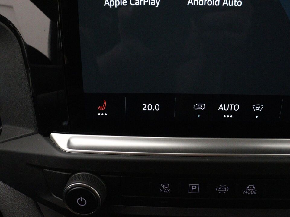 VW-Bedrijfswagens E-Transporter Life L2 160 kW / 218 pk