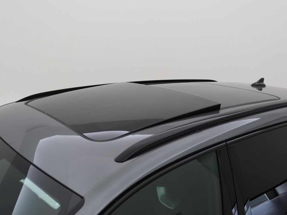 Volkswagen Passat Variant R-Line-Edition 1.5 eTSI 110 kW / 150 pk