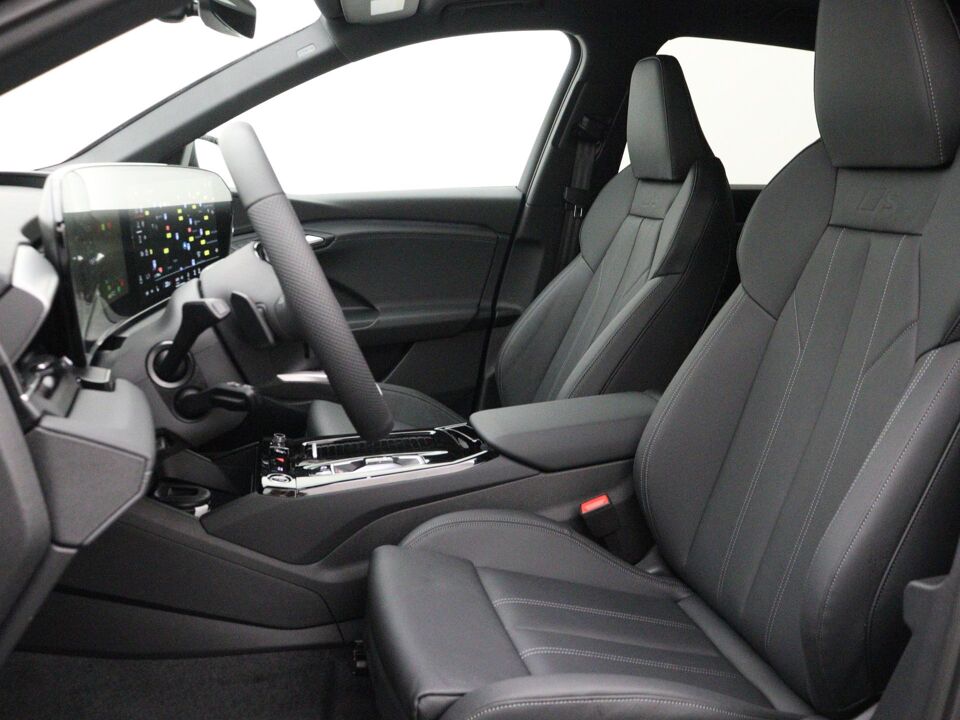 Audi Q6 e-tron S edition 100Kwh 225 kW / 306 PK