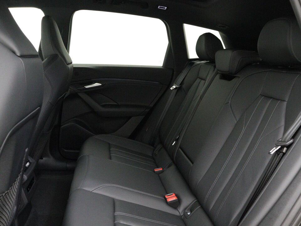 Audi Q6 e-tron S edition 100Kwh 225 kW / 306 PK