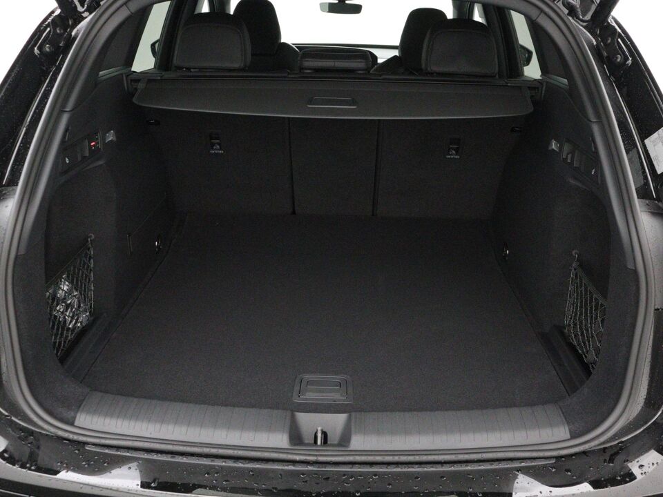 Audi Q6 e-tron S edition 100Kwh 225 kW / 306 PK