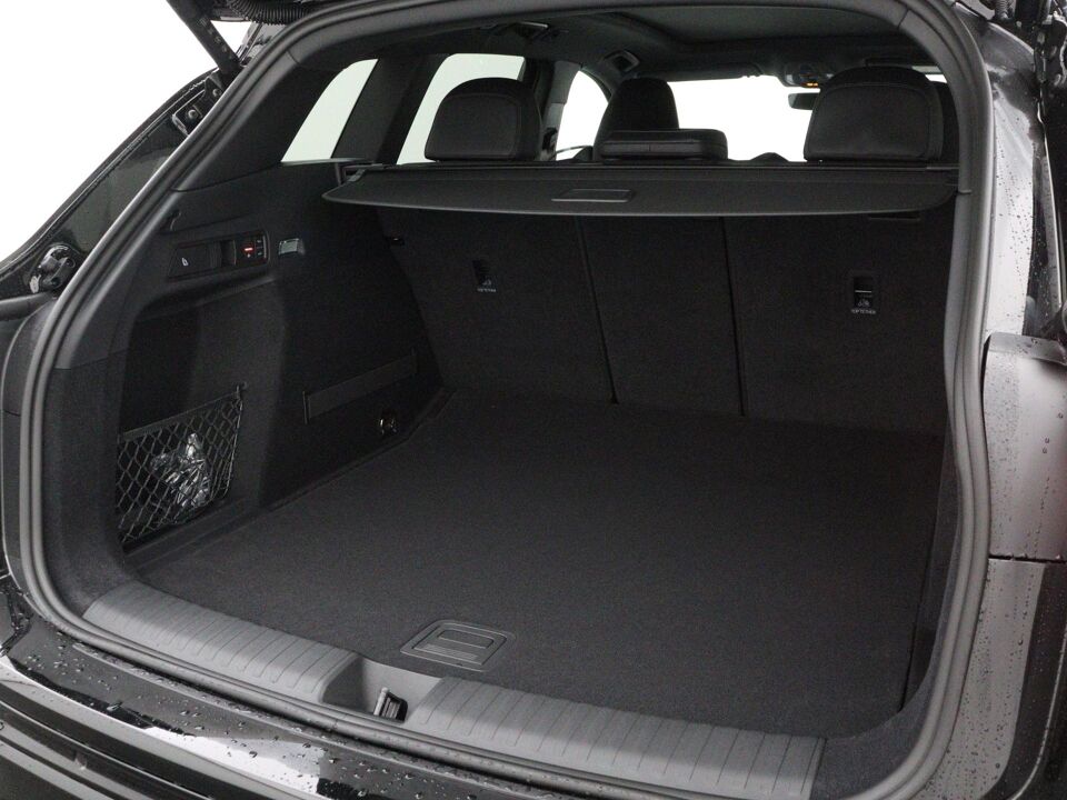 Audi Q6 e-tron S edition 100Kwh 225 kW / 306 PK