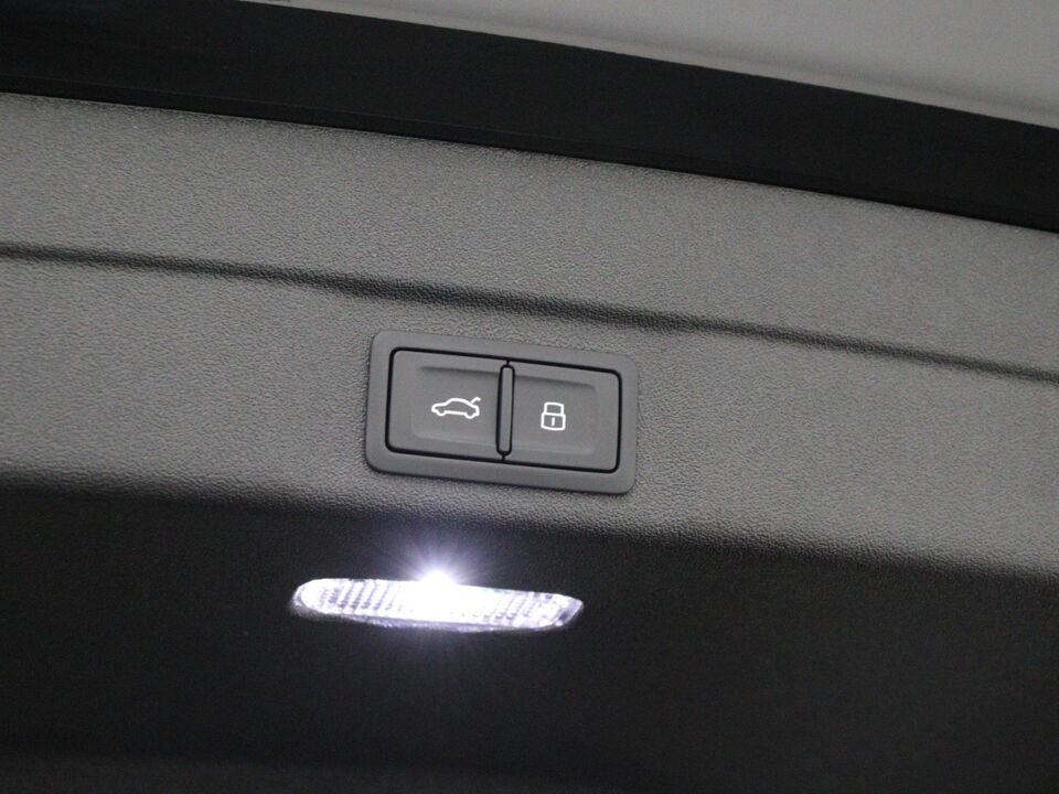 Audi A5 Avant Edition One 35 TFSI 110 kW / 150 pk