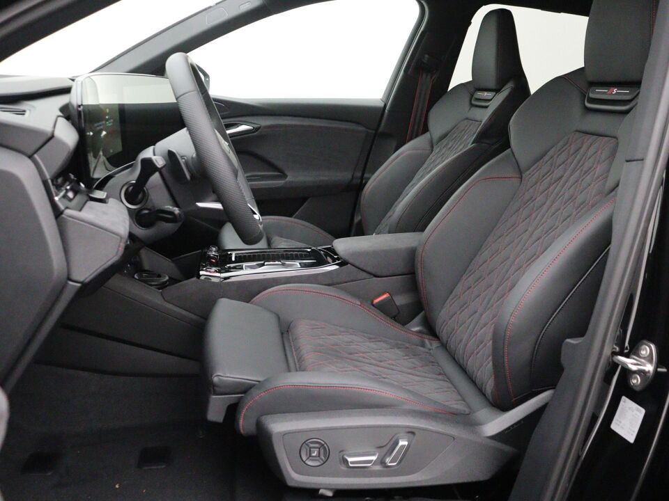 Audi SQ6 e-tron 100 kWh 360 kW / 490 PK