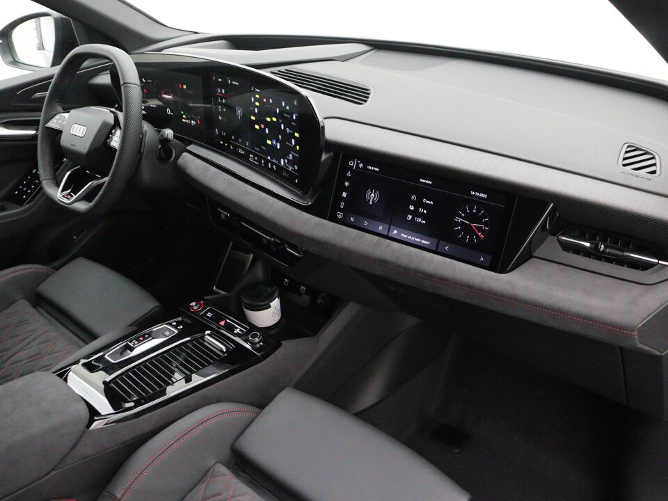 Audi SQ6 e-tron 100 kWh 360 kW / 490 PK