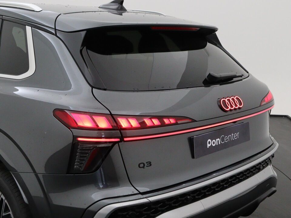 Audi Q3 S edition e-hybrid 200 kW / 272 PK