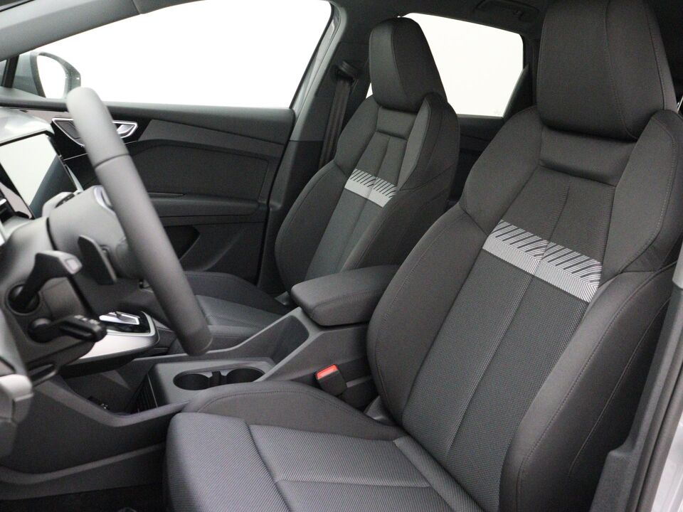 Audi Q4 e-tron Advanced edition 40 63 kWh 150 kW / 204 PK