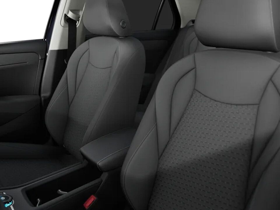 Volkswagen T-Roc Life First Edition 1.5 eTSI 85 kW / 116 PK