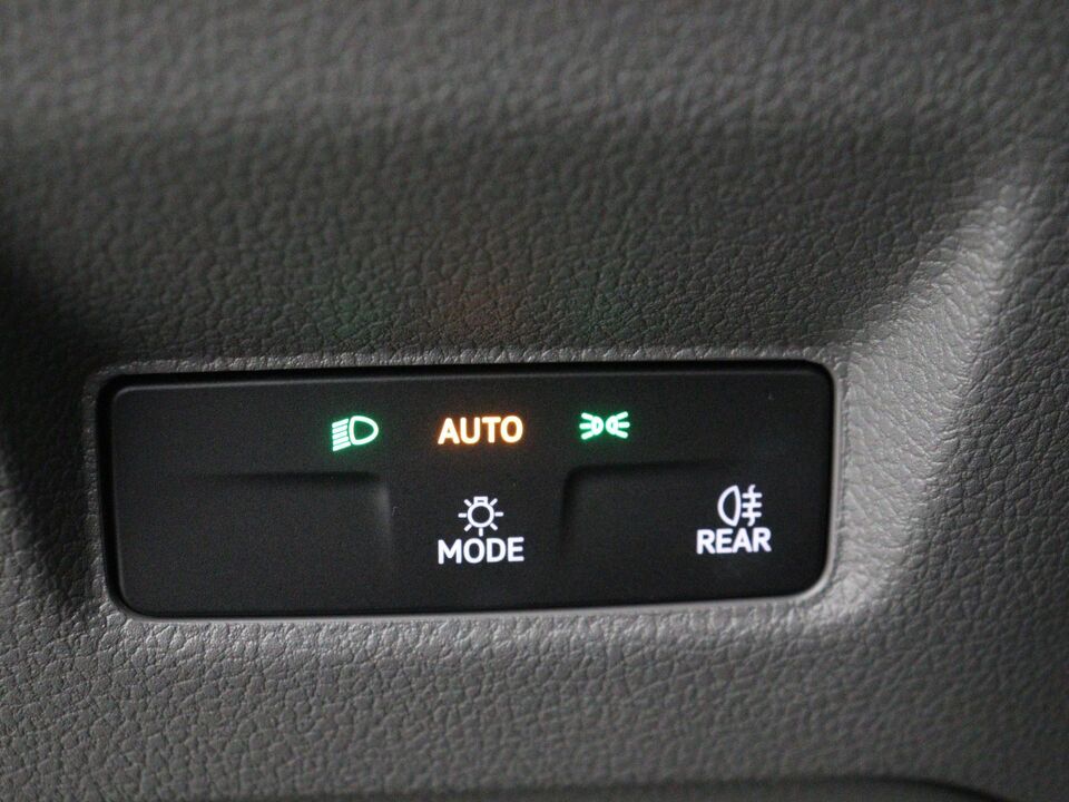 VW-Bedrijfswagens Crafter Trendline L3H3 2.0 TDI 103 kW / 140 pk