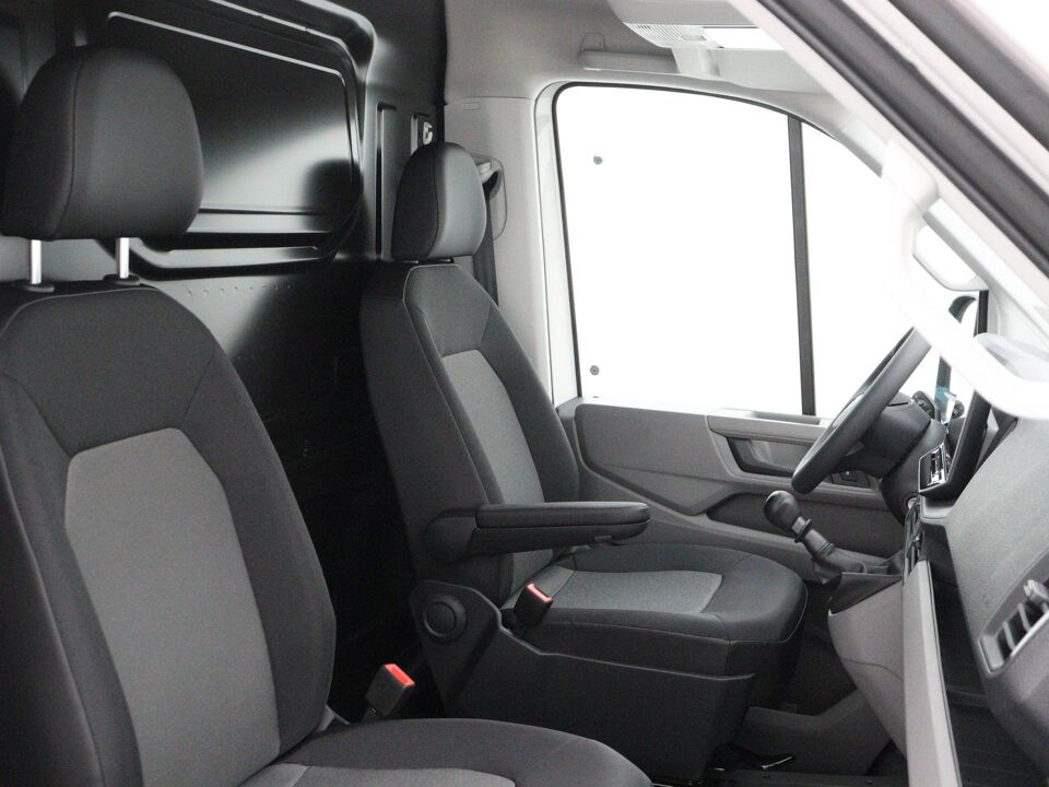 VW-Bedrijfswagens Crafter Trendline L3H3 2.0 TDI 103 kW / 140 pk