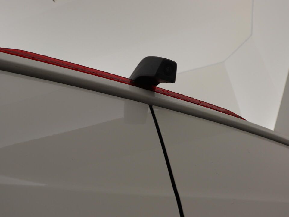 VW-Bedrijfswagens Crafter Trendline L3H3 2.0 TDI 103 kW / 140 pk