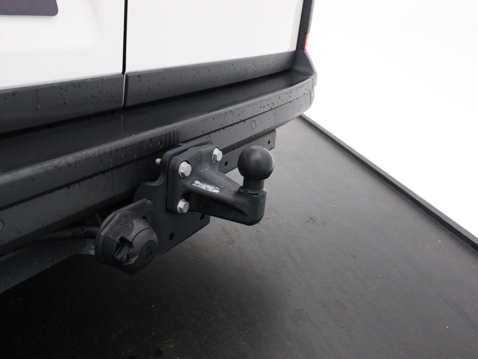 VW-Bedrijfswagens Crafter Trendline L3H3 2.0 TDI 103 kW / 140 pk