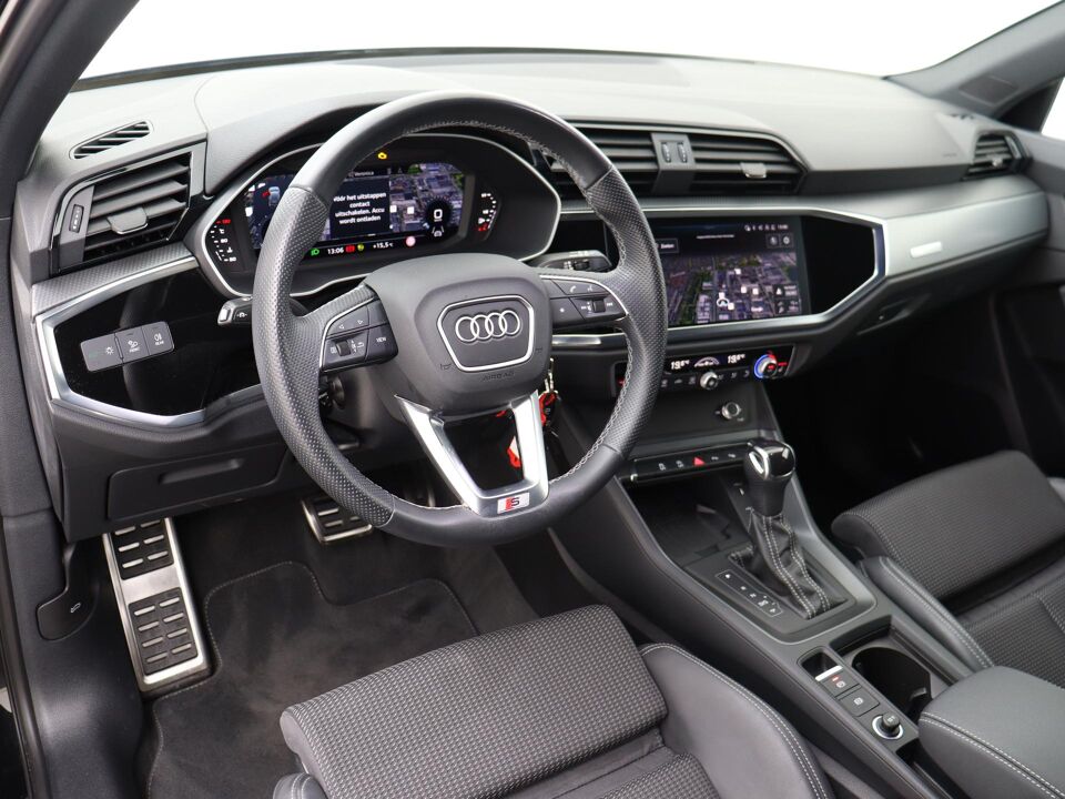 Audi Q3 35 TFSI 150 PK S Edition
